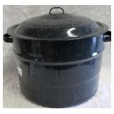 Graniteware stock pot