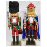 2 Nutcrackers