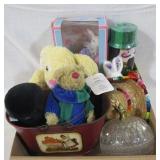 Box lot of assorted items