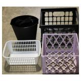 Group of plastic baskets/crates