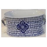 small blue white tub
