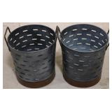Flat bottom olive buckets
