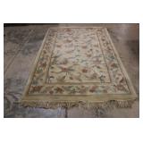 Rectangular beige rug