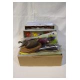 Box lot of assorted items