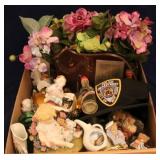 Tray lot of assorted items
