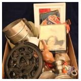 Tray lot of assorted items