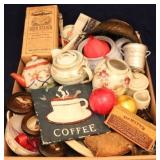 Tray lot of assorted items