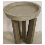 Guildmaster Round Concrete side table