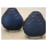 2 Blue vases Guildmaster