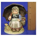 Hummel "Smiling Through" Figure