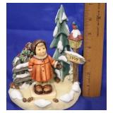 Hummel Figure & Stand "Winter Song/ Seasdon Finale