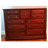 Bassett Furniture Co. Dresser (9-drawer)