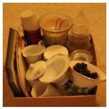 Tray Lot of Assorted Items