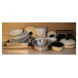 Group Lot of Assorted Kitchen Items