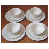 Pioneer Woman Dinner Set 12pcs