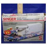 Singer Handy Stitch in Box