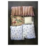 Lot of 6 Assorted Throw Pillows 6pc.