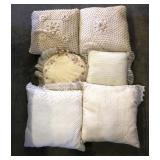 Lot of 6 Assorted Throw Pillows 6pc.