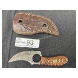 Skinner knife with leather sheath