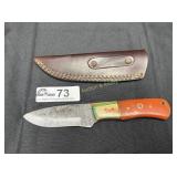 Damascus blade hunting knife with sheath