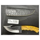 Fixed Damascus blade hunting knife with gut hook