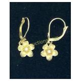 14K GOLD & DIAMOND FLOWER EARINGS
