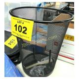 WIRE WASTEBASKET