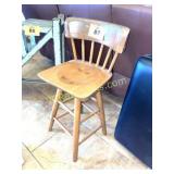 ARTIST SWIVEL BARSTOOL