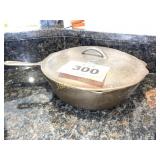 #10 CAST IRON DUTCH OVEN