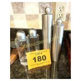 SALT AND PEPPER GRINDER AND SHAKERS