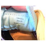 VIBRAM SIZE 41 WATER SHOES