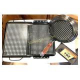 METAL BAKE PANS AND BACON PRESS