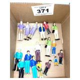 REALISTIC PLAY FIGURES