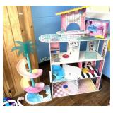 DOLL HOUSE W/SLIDE
