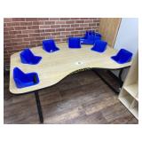 6 SEAT FEEDING TABLE