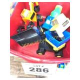 MAGNET BUILD-A-TRUCKS