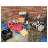 OUTDOOR BUILDILNG BLOCKS, TOYS AND SPOOL