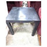 SMALL BLACK TABLE