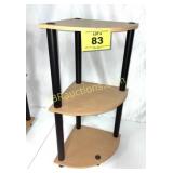 SMALL QUARTER MOON CORNER SHELF