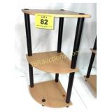 SMALL QUARTER MOON CORNER SHELF