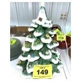 VINTAGE CERAMIC CHRISTMAS TREE MISSING BASE