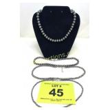 SET OF 4 GRAY NECKLACES