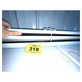 8' WIDE HANGING PROJECTOR SCREEN