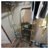 STEP LADDER