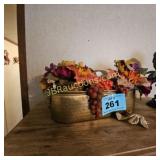 PLANTER & FLOWERS