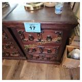 LAMP / END TABLE