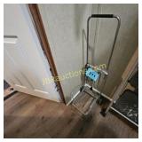 LUGGAGE CARRIER