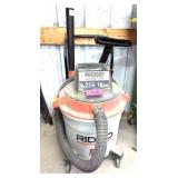 RIDGID WET DRY VAC W ATTACHMENTS SHOWN