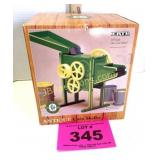 JOHN DEERE CORN SHELLER ERTL 1/8 SCALE