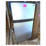 GLADIATOR DIAMOND PLATE REFRIGERATOR RUNS GREAT